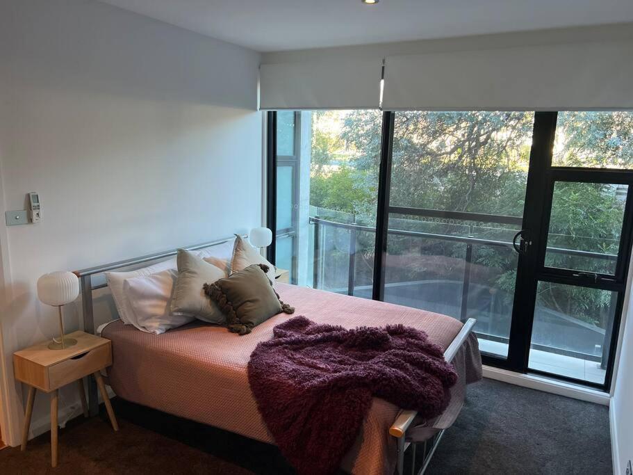 Large Executive 3 Bedroom Yarralumla Dış mekan fotoğraf