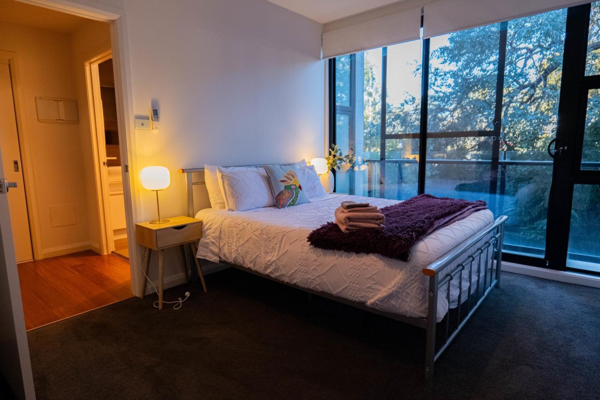 Large Executive 3 Bedroom Yarralumla Dış mekan fotoğraf